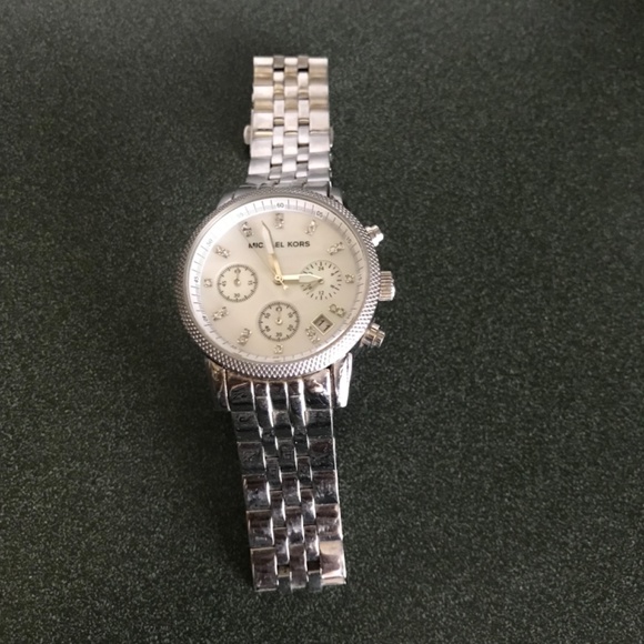 Michael Kors Ritz Silver-tone Women’s Watch MK-5020 - Picture 11 of 16